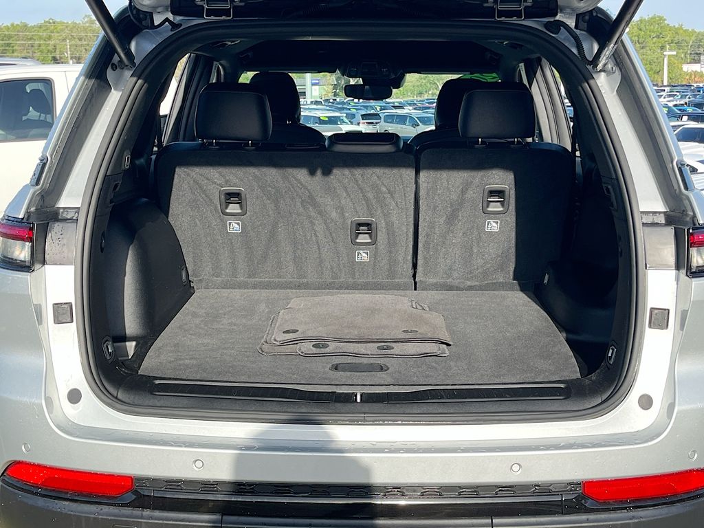 2023 Jeep Grand Cherokee Altitude - Photo 24