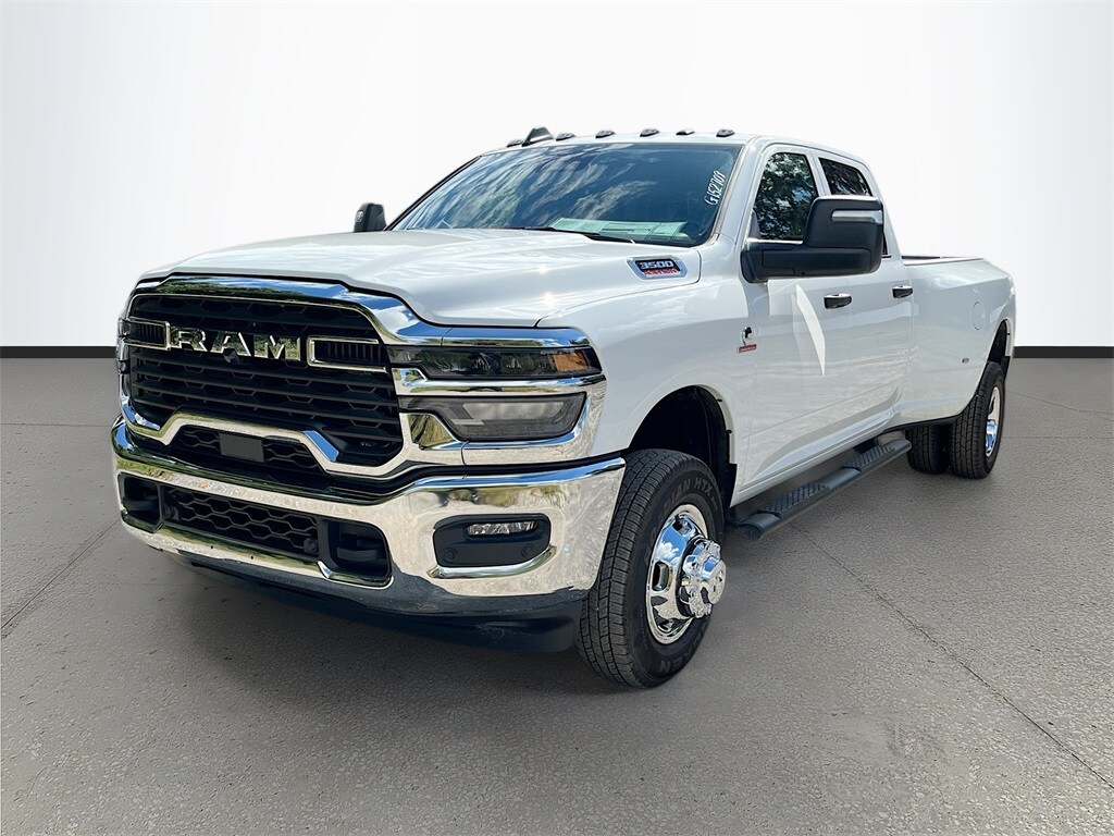 2026 Ram 3500 Tradesman photo 3