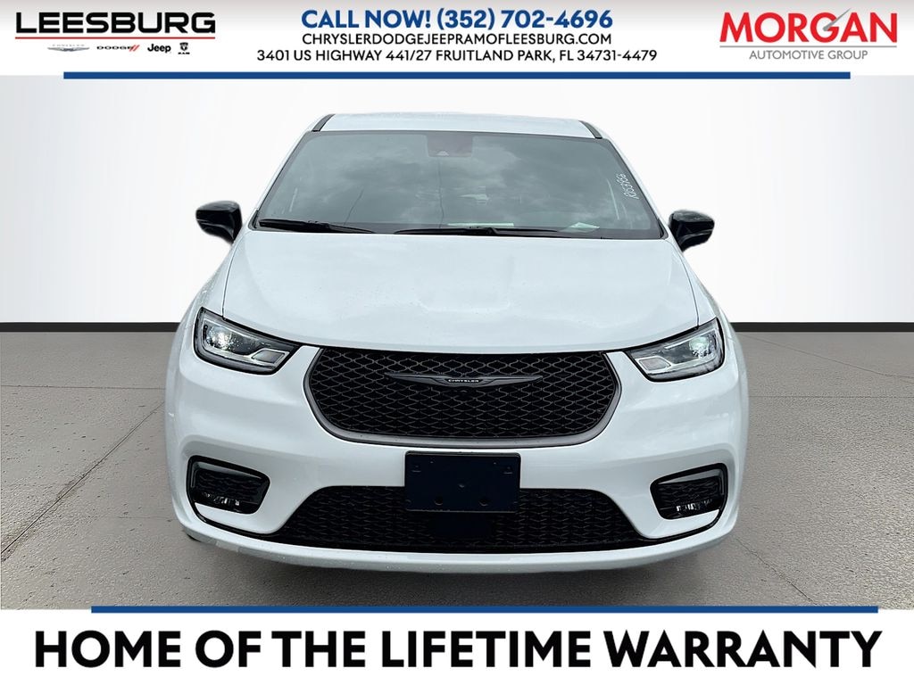 New 2026 Chrysler Pacifica SELECT Passenger Van