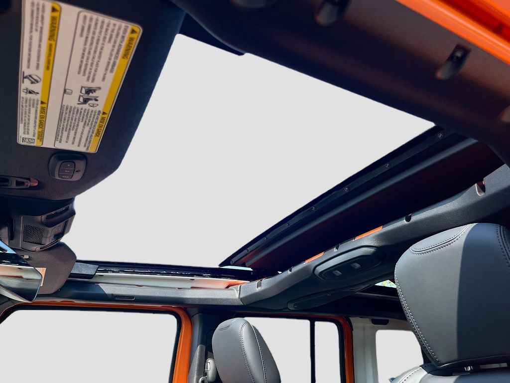2025 Jeep Wrangler 4-Door Rubicon 392 Final Edition - Photo 20