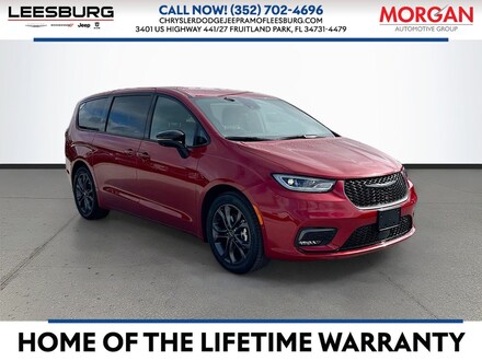 2026 Chrysler Pacifica SELECT Passenger Van