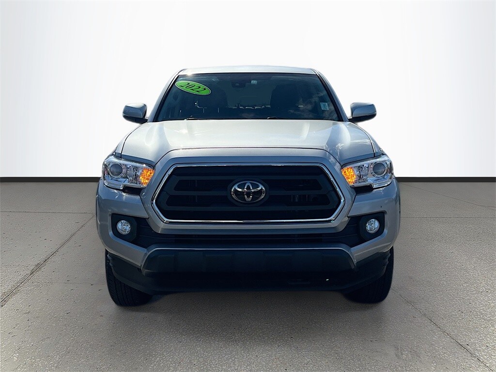 2022 Toyota Tacoma SR5 V6 photo 2