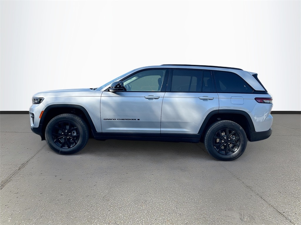 New 2025 Jeep Grand Cherokee ALTITUDE 4X2 Sport Utility