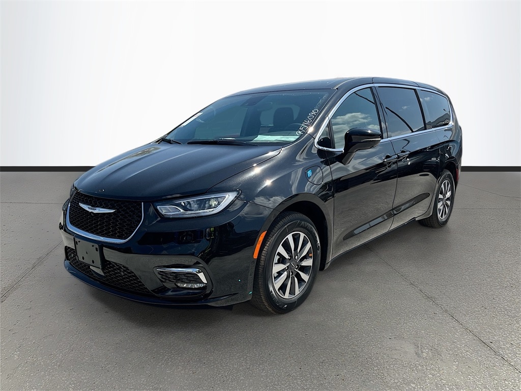 New 2025 Chrysler Pacifica Hybrid PACIFICA PLUG-IN HYBRID SELECT Passenger Van