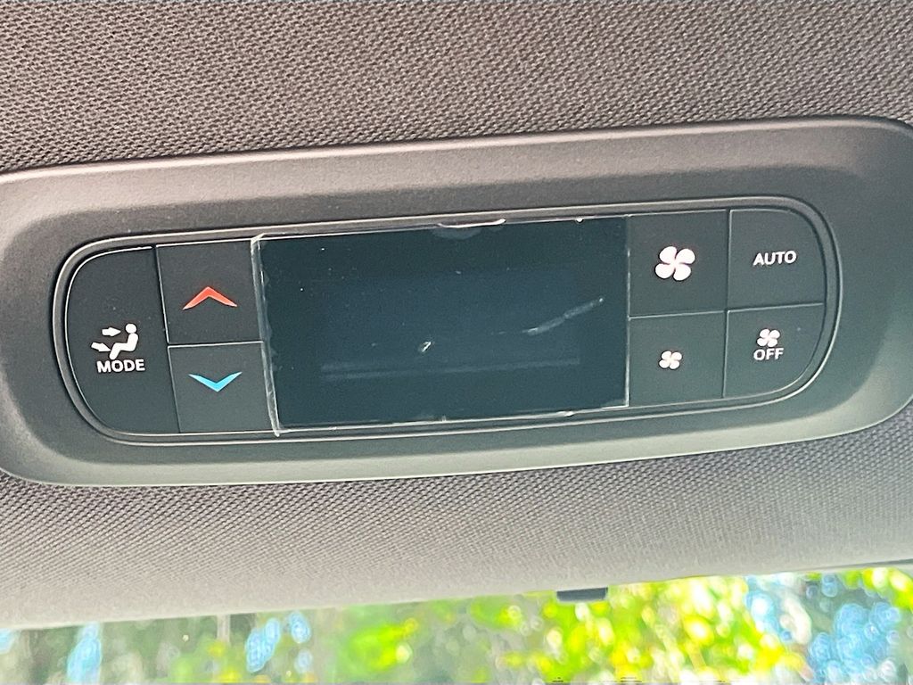 2026 Chrysler Pacifica Select - Photo 21