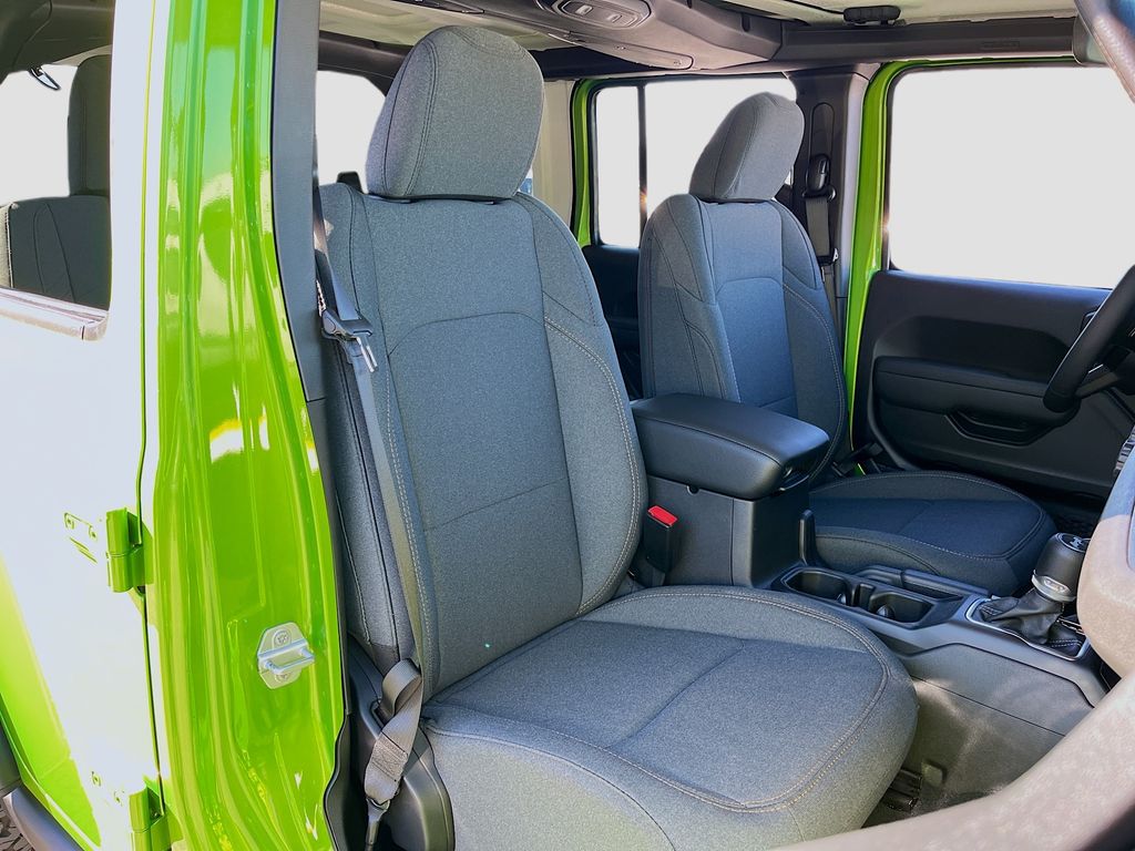 2026 Jeep Wrangler 4-Door Willys - Photo 23
