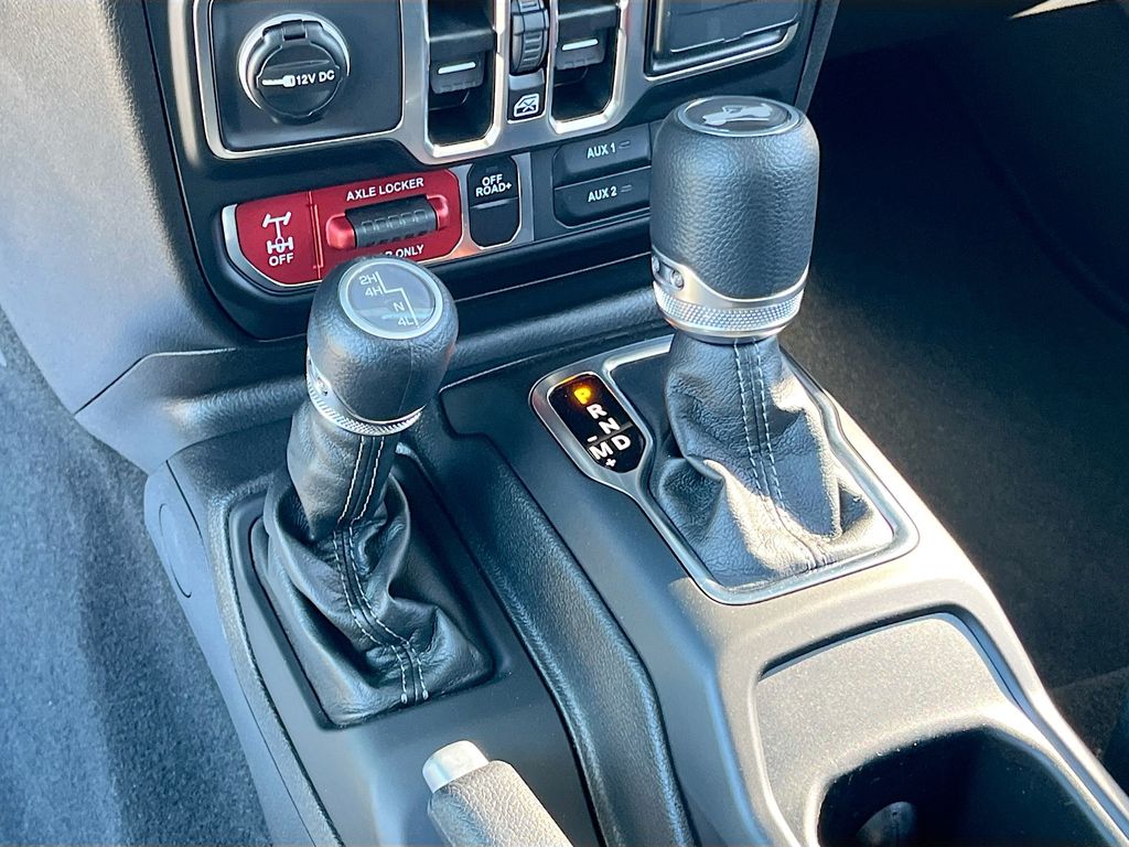 2026 Jeep Wrangler 4-Door Willys - Photo 15