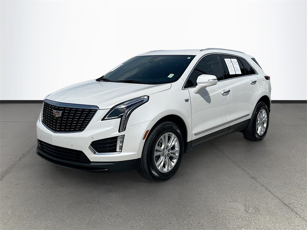 2023 Cadillac XT5 Luxury photo 3