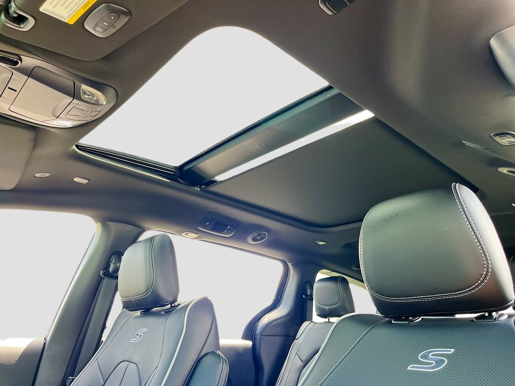 2026 Chrysler Pacifica Limited - Photo 22
