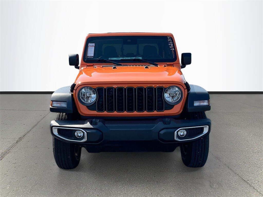 2025 Jeep Gladiator Sport S photo 2
