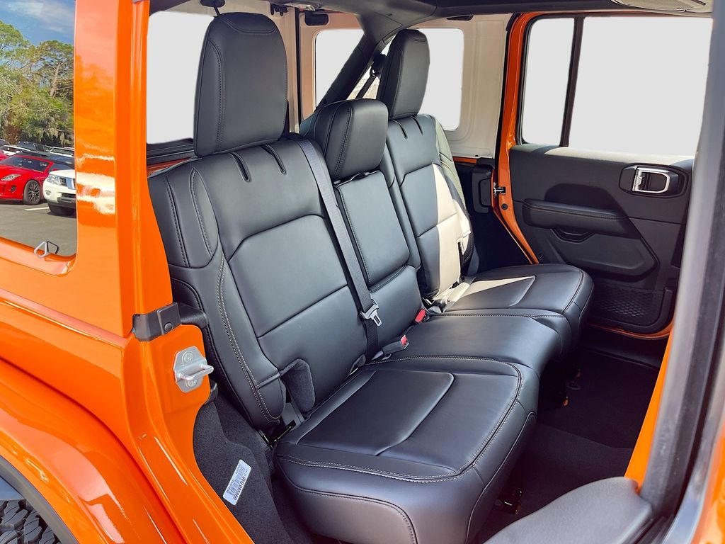 2025 Jeep Wrangler 4-Door Rubicon 392 Final Edition - Photo 25