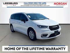 2026 Chrysler Pacifica SELECT Passenger Van