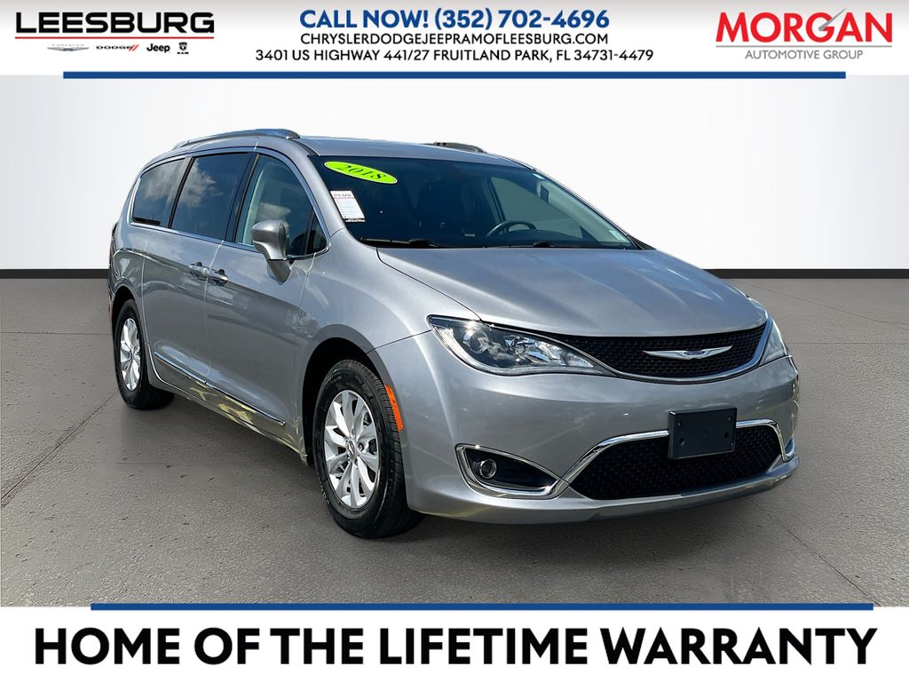 2018 Chrysler Pacifica Touring L Plus's photo