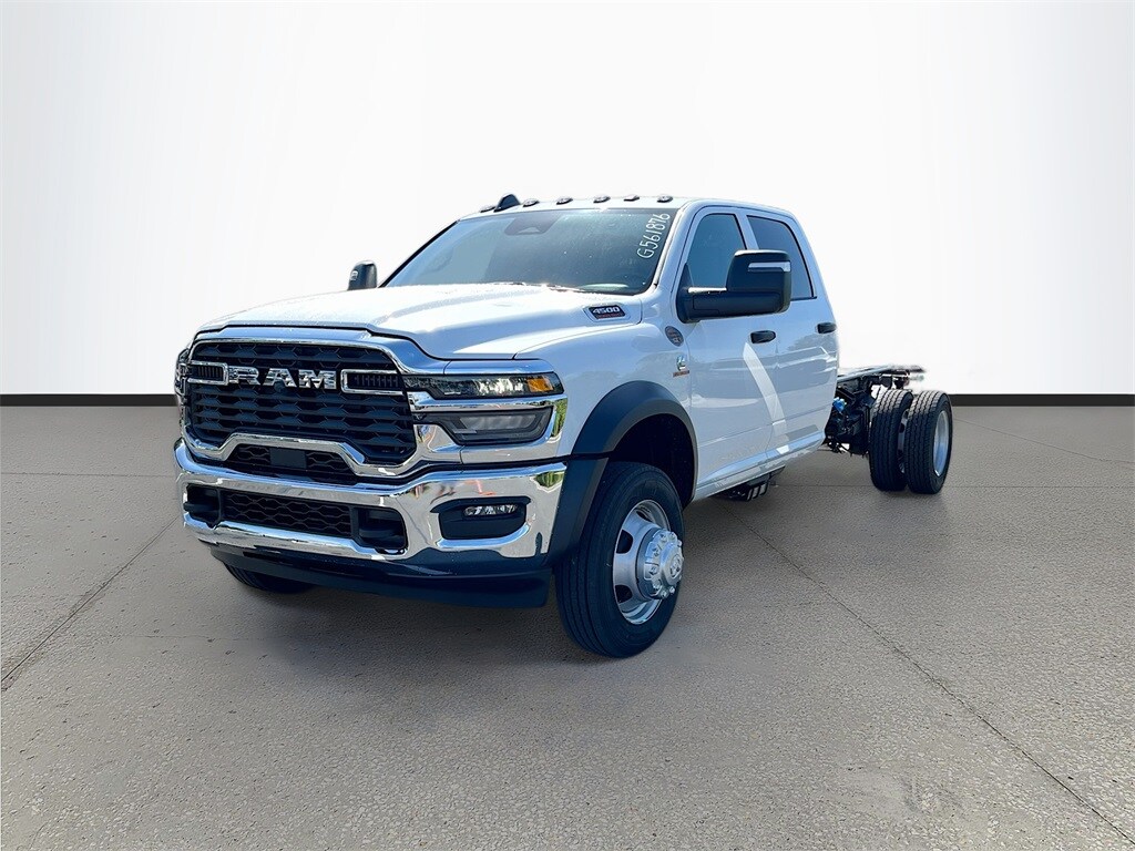 New 2025 Ram 4500 Chassis Cab 4500 TRADESMAN CHASSIS CREW CAB 4X4 84' CA Pickup
