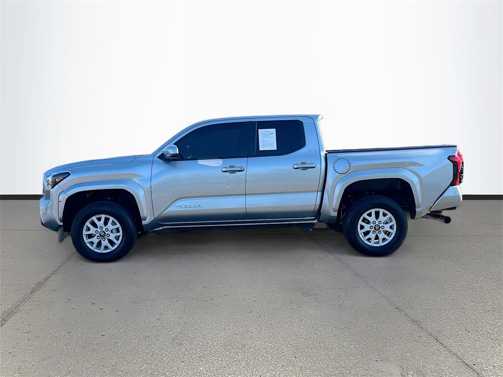 2024 Toyota Tacoma SR5 photo 4
