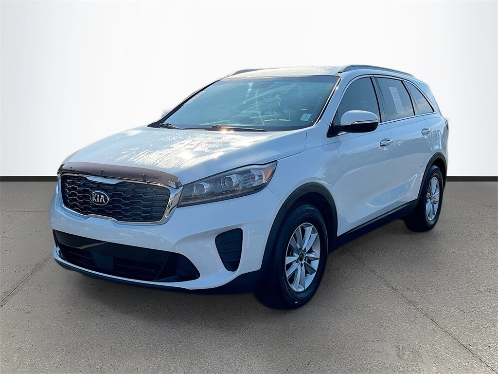2020 Kia Sorento LX photo 3
