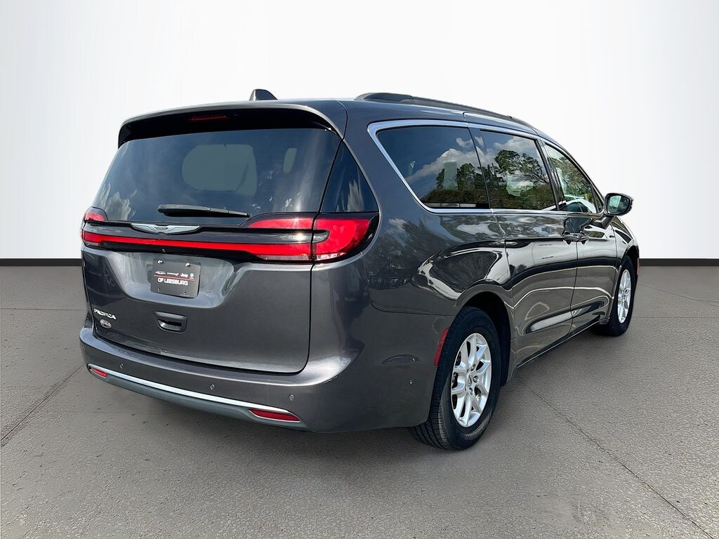 Used 2022 Chrysler Pacifica Touring L Van Passenger Van