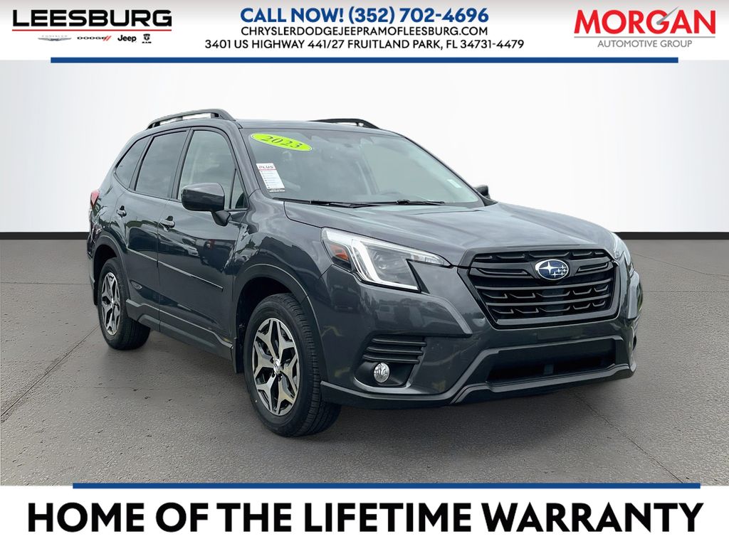 2023 Subaru Forester Premium's photo