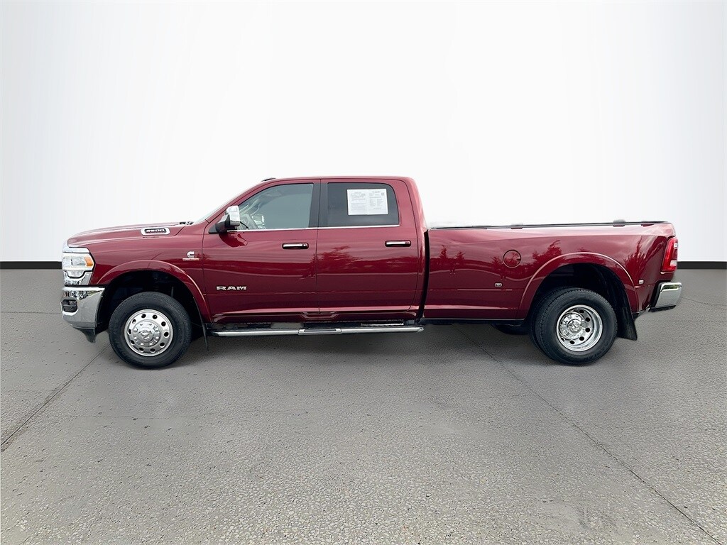 2022 Ram 3500 Laramie photo 4
