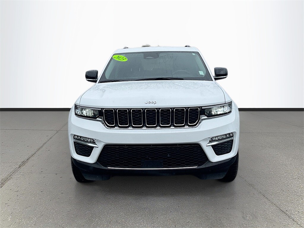 2023 Jeep Grand Cherokee Limited photo 2
