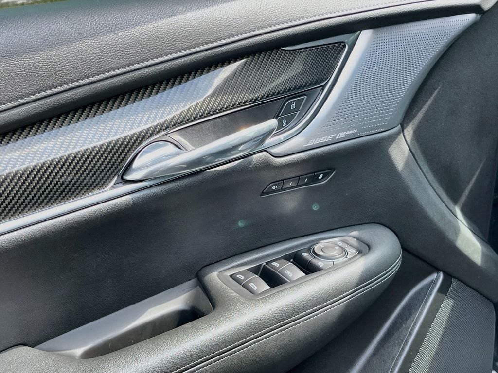 2023 Cadillac XT6 Sport - Photo 18