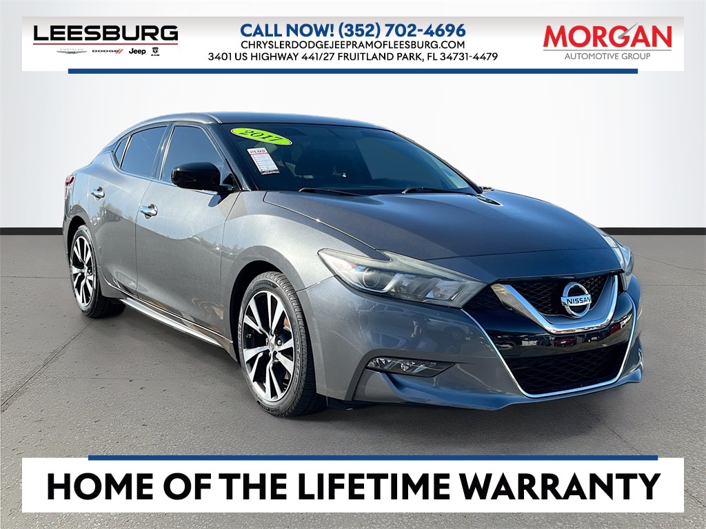 2017 Nissan Maxima S's photo