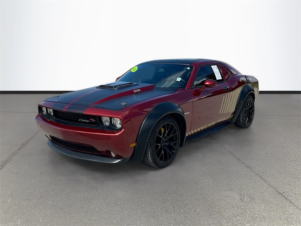 2014 Dodge Challenger R/T photo 3