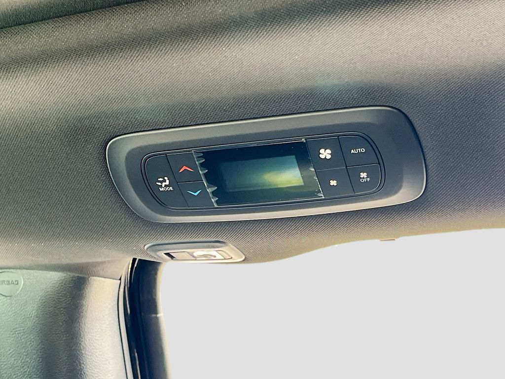 2026 Chrysler Pacifica Limited - Photo 26