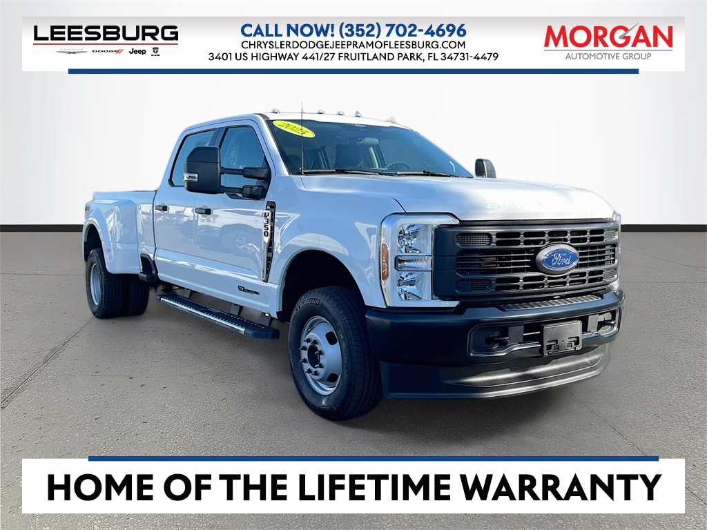 2025 Ford F-350 Super Duty XL's photo