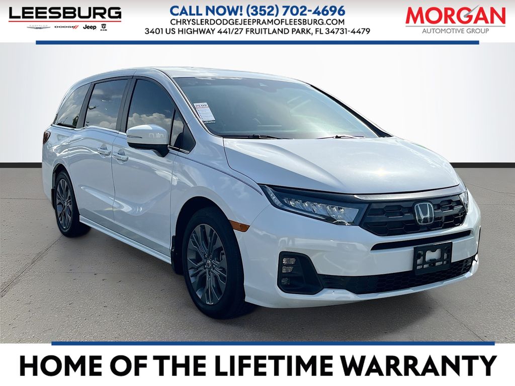 2025 Honda Odyssey Touring's photo
