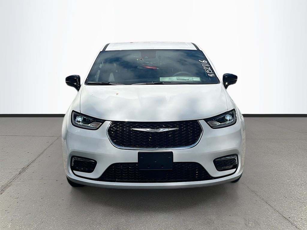 New 2026 Chrysler Pacifica SELECT Passenger Van