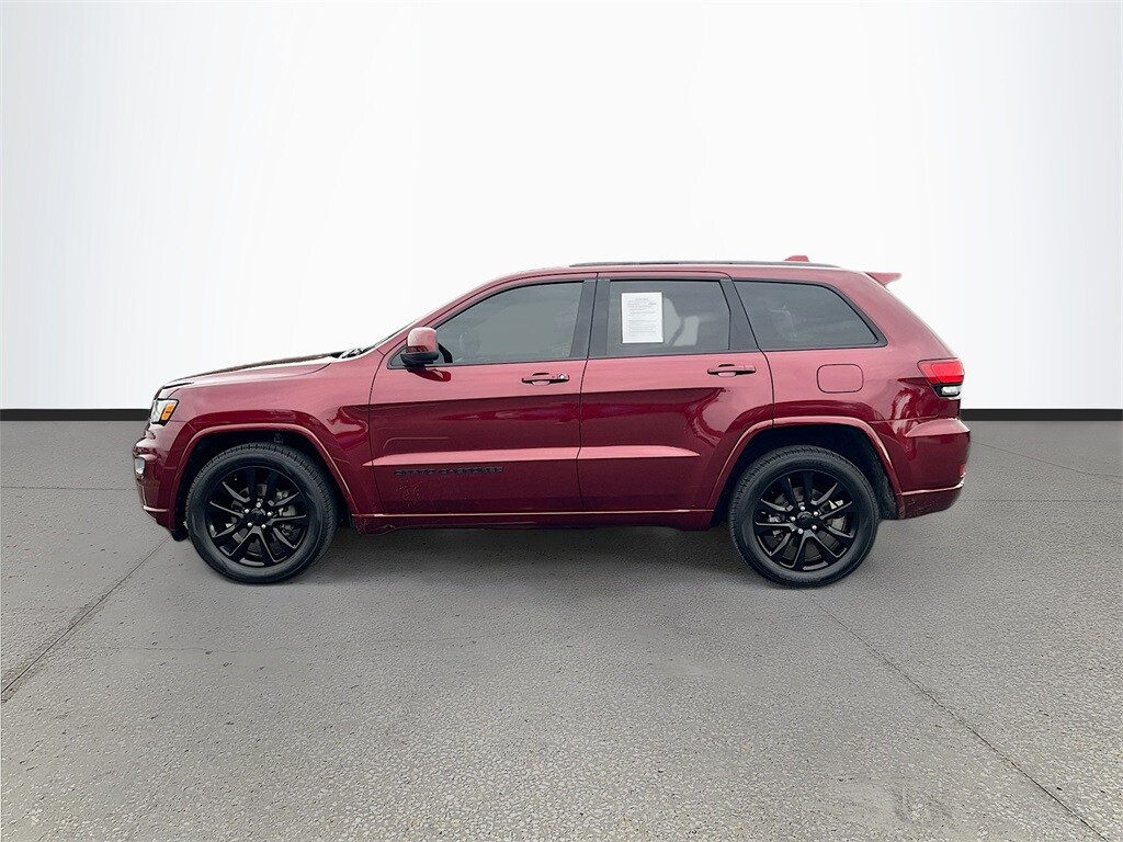 2020 Jeep Grand Cherokee Laredo Altitude photo 4