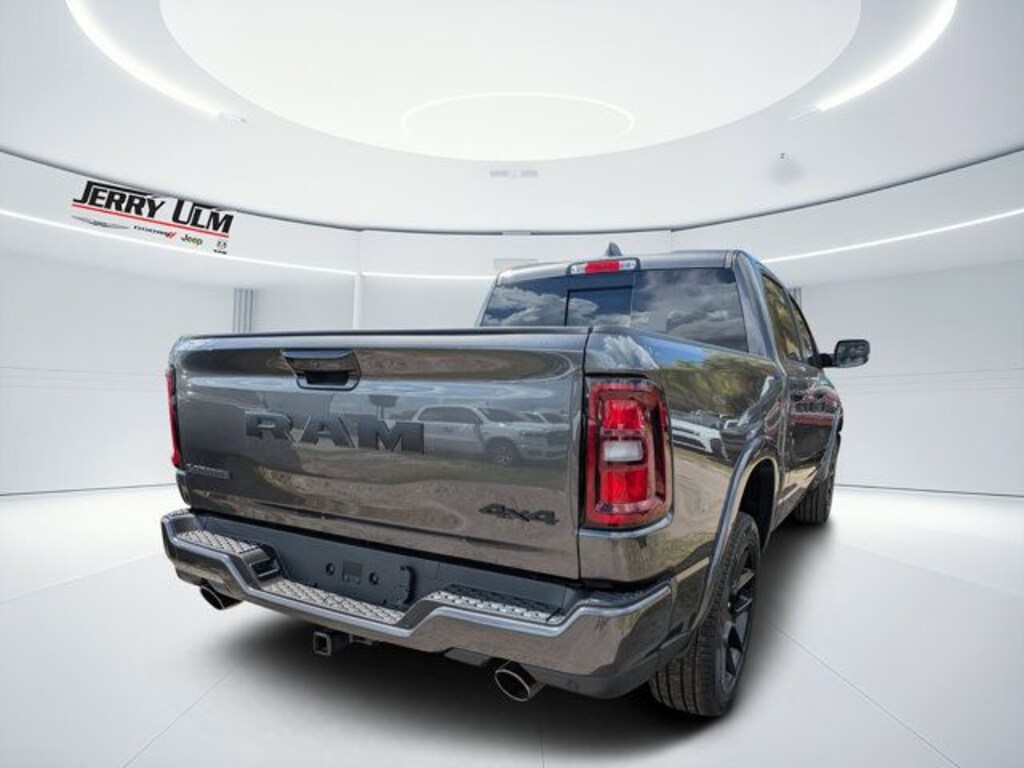 New 2026 Ram 1500 LARAMIE CREW CAB 4X4 5'7 BOX Pickup