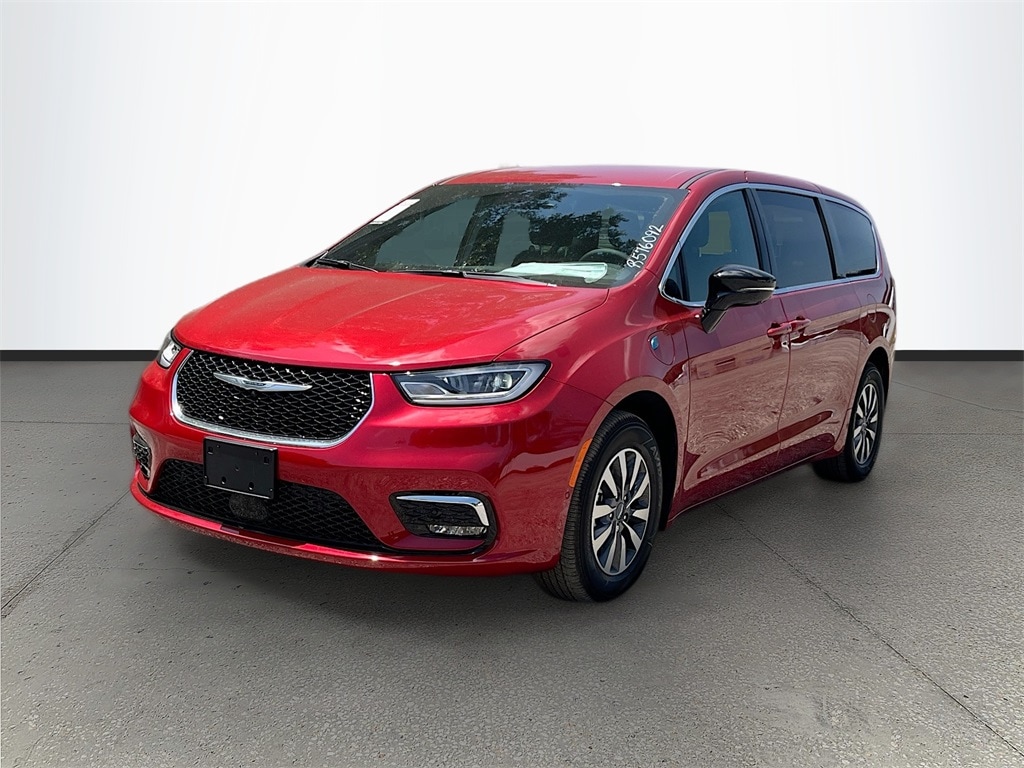 New 2025 Chrysler Pacifica Hybrid PACIFICA PLUG-IN HYBRID SELECT Passenger Van
