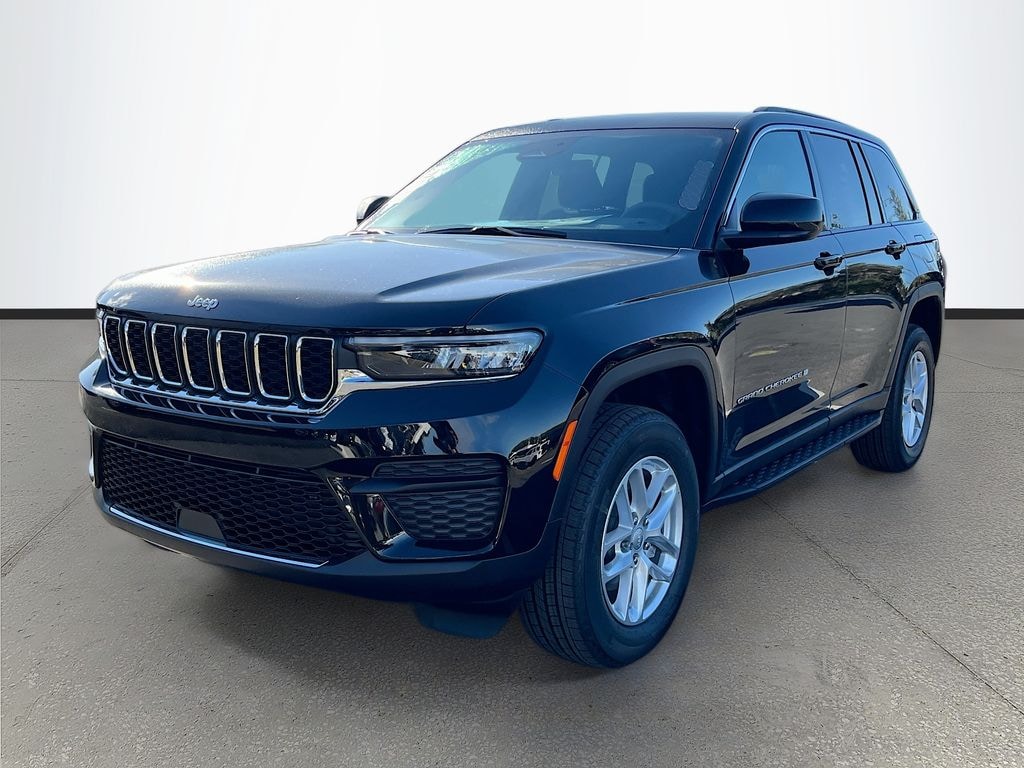 New 2025 Jeep Grand Cherokee LAREDO 4X2 Sport Utility