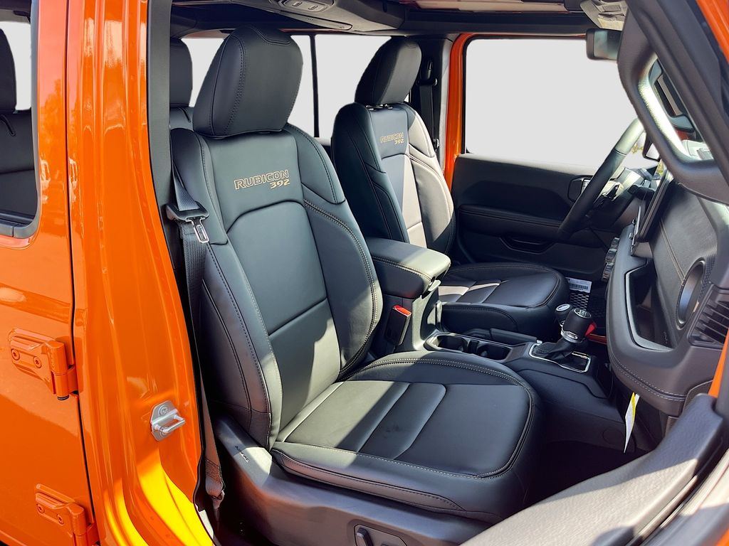 2025 Jeep Wrangler 4-Door Rubicon 392 Final Edition - Photo 26