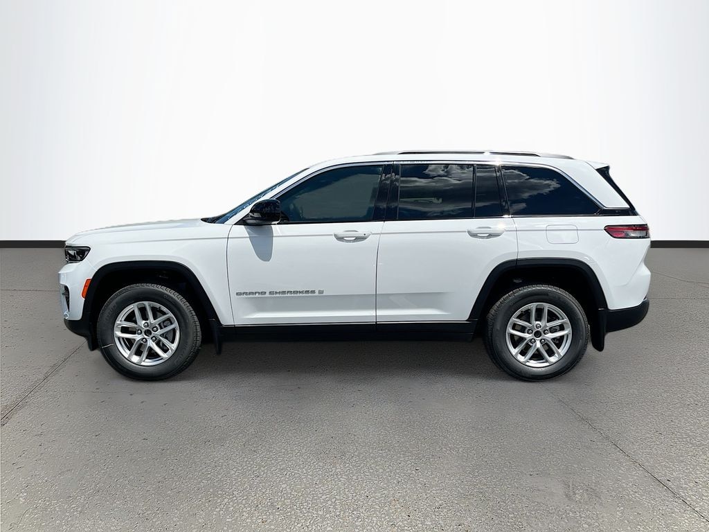 New 2026 Jeep Grand Cherokee LAREDO 4X4 Sport Utility
