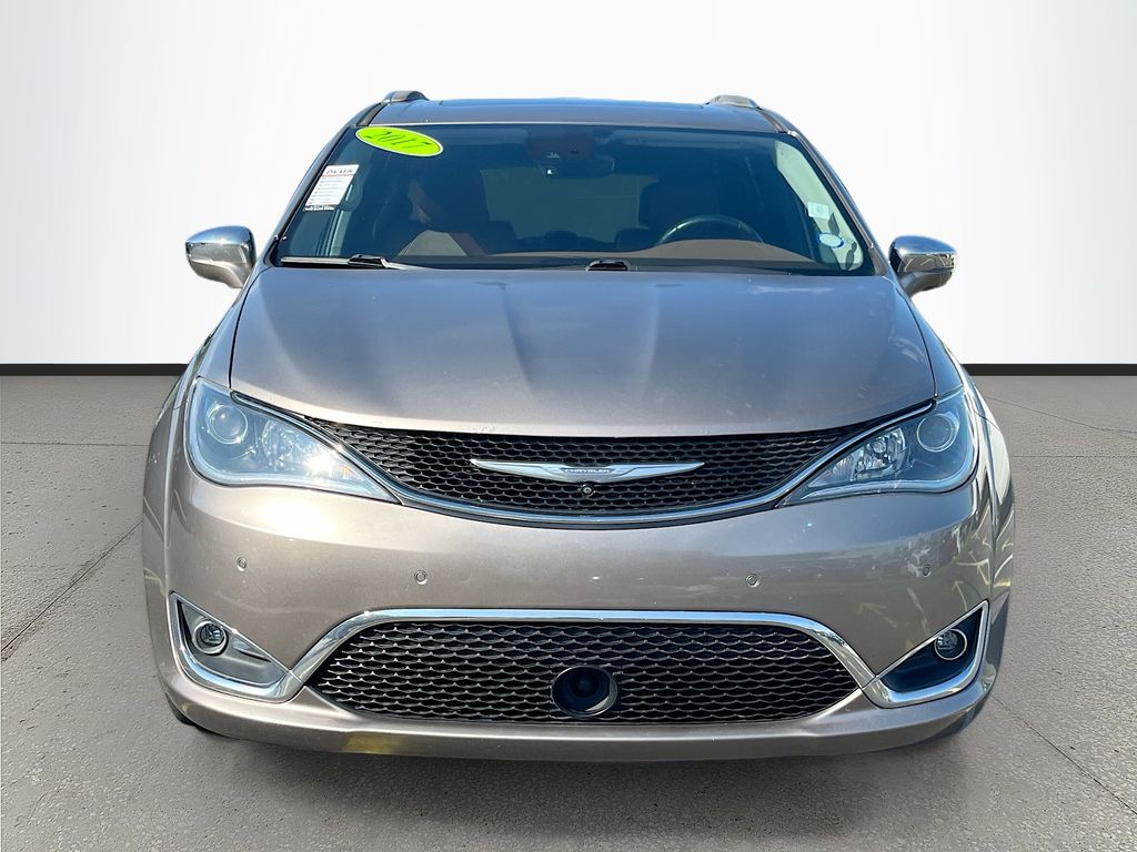 Used 2017 Chrysler Pacifica Limited with VIN 2C4RC1GG4HR634744 for sale in Fruitland Park, FL
