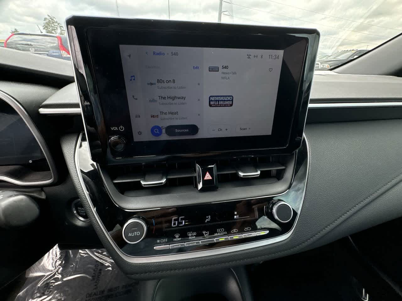 Thumbnail: 2023 Toyota Corolla - 24