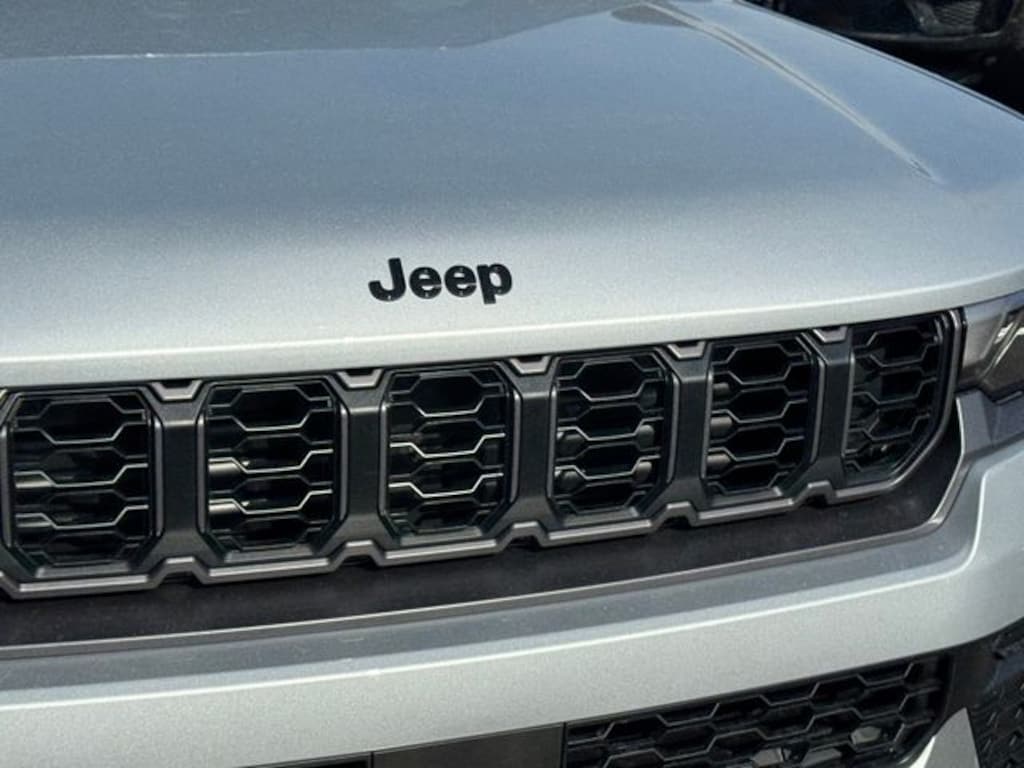 New 2026 Jeep Grand Cherokee L LAREDO ALTITUDE 4X4 Sport Utility