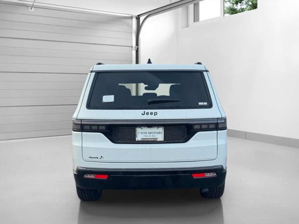 New 2026 Jeep Grand Wagoneer LIMITED ALTITUDE 4X4 Sport Utility