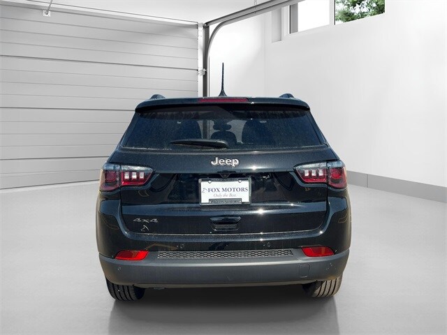 2026 Jeep Compass Limited Altitude photo 2