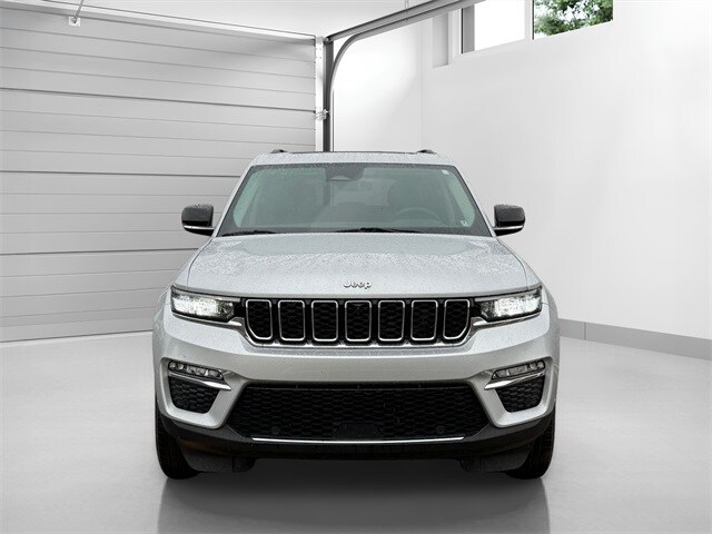 2024 Jeep Grand Cherokee Limited photo 2