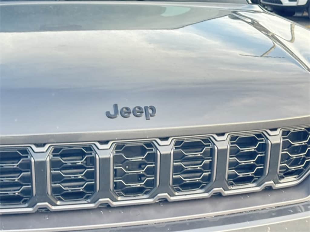 New 2026 Jeep Grand Cherokee ALTITUDE 4X4 Sport Utility