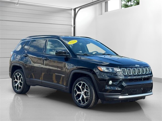 2024 Jeep Compass Limited photo 2