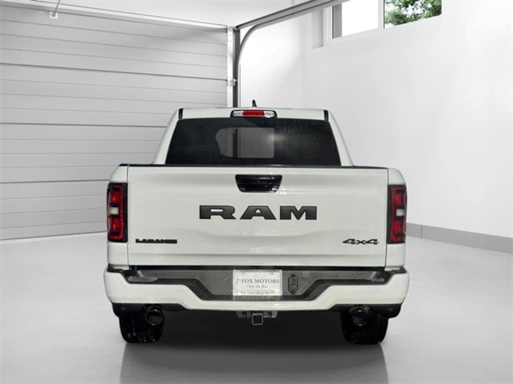 New 2026 Ram 1500 LARAMIE CREW CAB 4X4 5'7 BOX Pickup