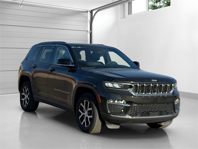 2024 Jeep Grand Cherokee Limited photo 3