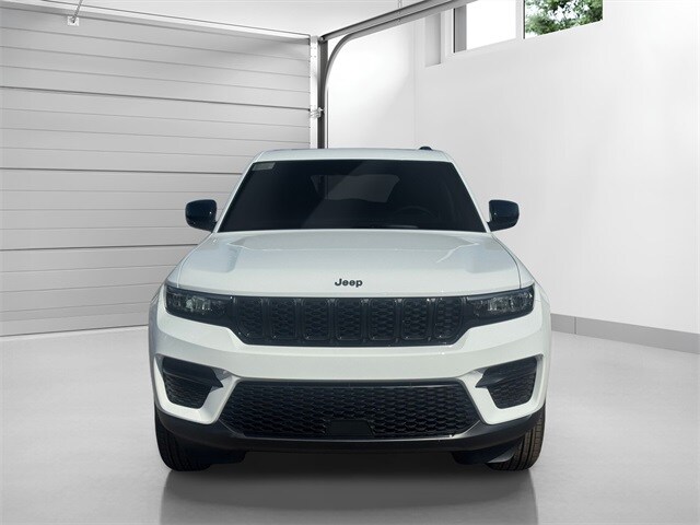 2025 Jeep Grand Cherokee Altitude X photo 2