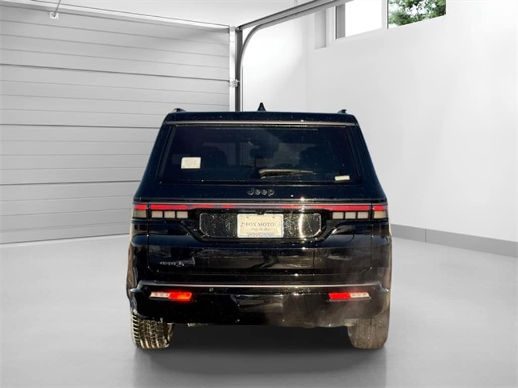 New 2026 Jeep Grand Wagoneer LIMITED ALTITUDE 4X4 Sport Utility