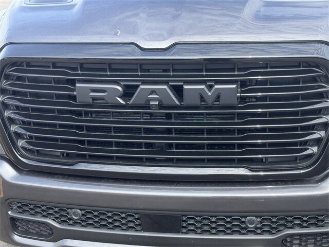 2026 Ram 1500 Laramie photo 4